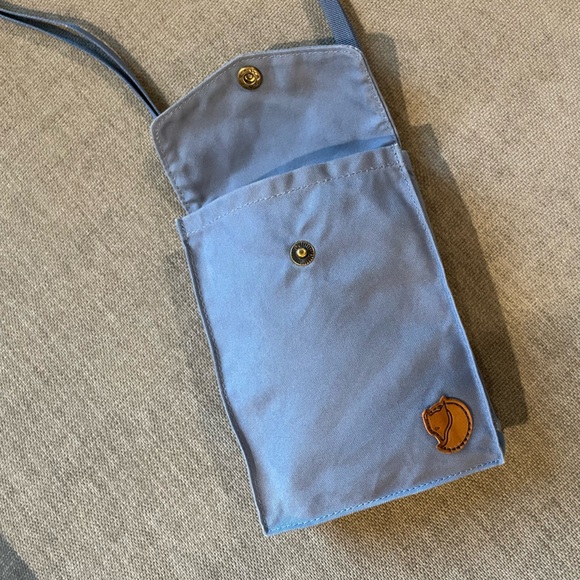 Fjallraven pocket bag in blue - Picture 8 of 12